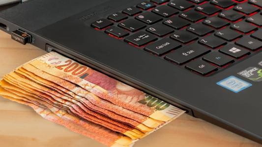 Popularização de e-commerces estrangeiros no Brasil tornou legislação obsoleta