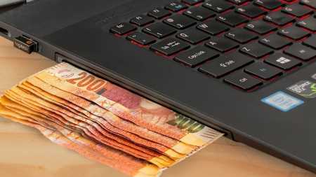Popularização de e-commerces estrangeiros no Brasil tornou legislação obsoleta