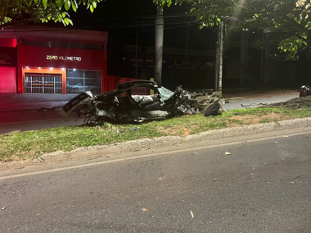 Motorista do Porsche que bateu a 250 km/h em BH é preso em flagrante por homicídio