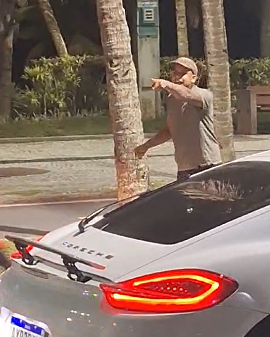 Porsche branco de motorista que espancou idoso em Praia Grande (SP) é apreendido