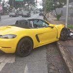 Acidente com Porsche em BH: mulher fica gravemente ferida e é abandonada por condutor