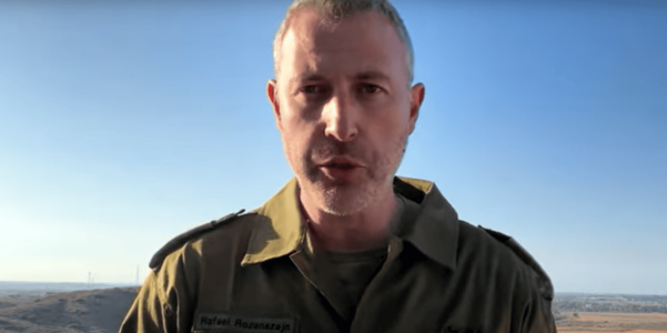 O porta-voz do Exército de Israel, Rafael Rozenszajn