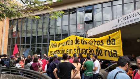 Portaria da Câmara de BH sediou protesto contra CPI instalada por vereadores