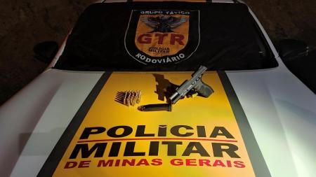 Pistola calibre 9mm estava carregada com 16 munições intactas