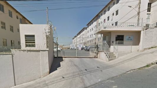 Porteiro acabou preso em flagrante; vítima foi socorrida em estado grave