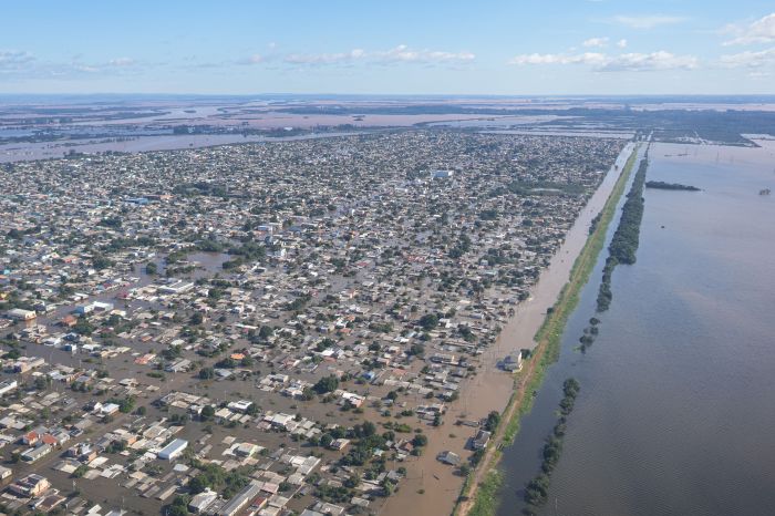 Imagens aéreas de Porto Alegre e Região Metropolitana. Imagens aéreas de Porto Alegre e Região Metropolitana.