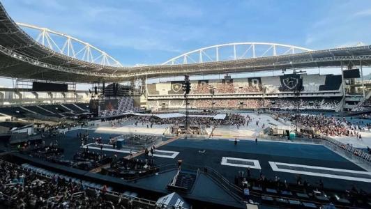 Portões serão abertos mais cedo, neste sábado (18), para segundo show de Taylor Swift