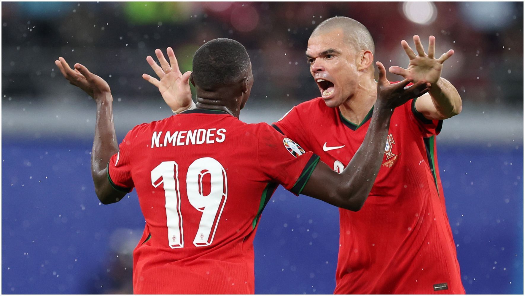 De virada e com gol no fim, Portugal vence a República Tcheca na estreia da Euro