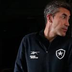 Botafogo oficializa demissão de Bruno Lage e anuncia substituto interino