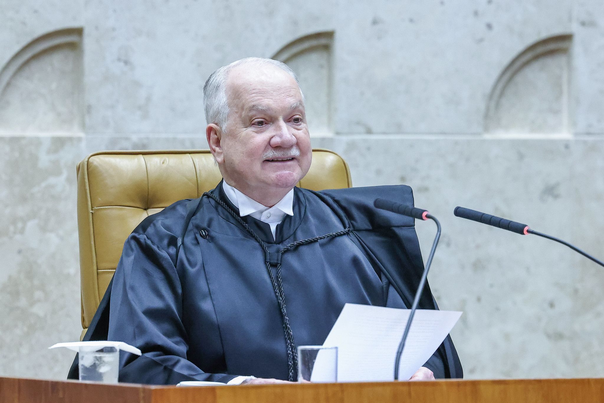 Com Fachin na presidência, STF julga 'uberização' nesta quarta