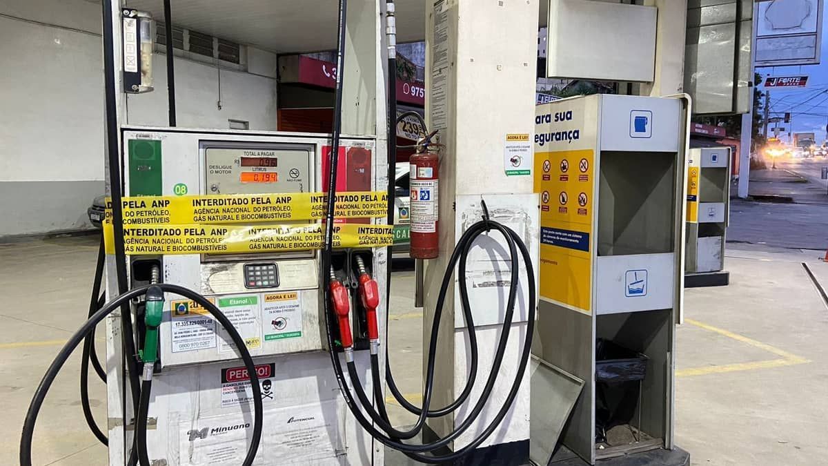 Posto é interditado em BH por venda de combustível irregular; saiba onde