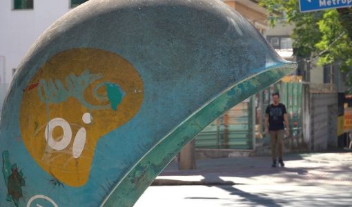 Em dezembro de 2007, o país contava com 1,14 milhão de telefones públicos em funcionamento