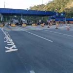 Caminhão bitrem com combustível tomba, pega fogo e atinge outros quatros veículos na BR-040 