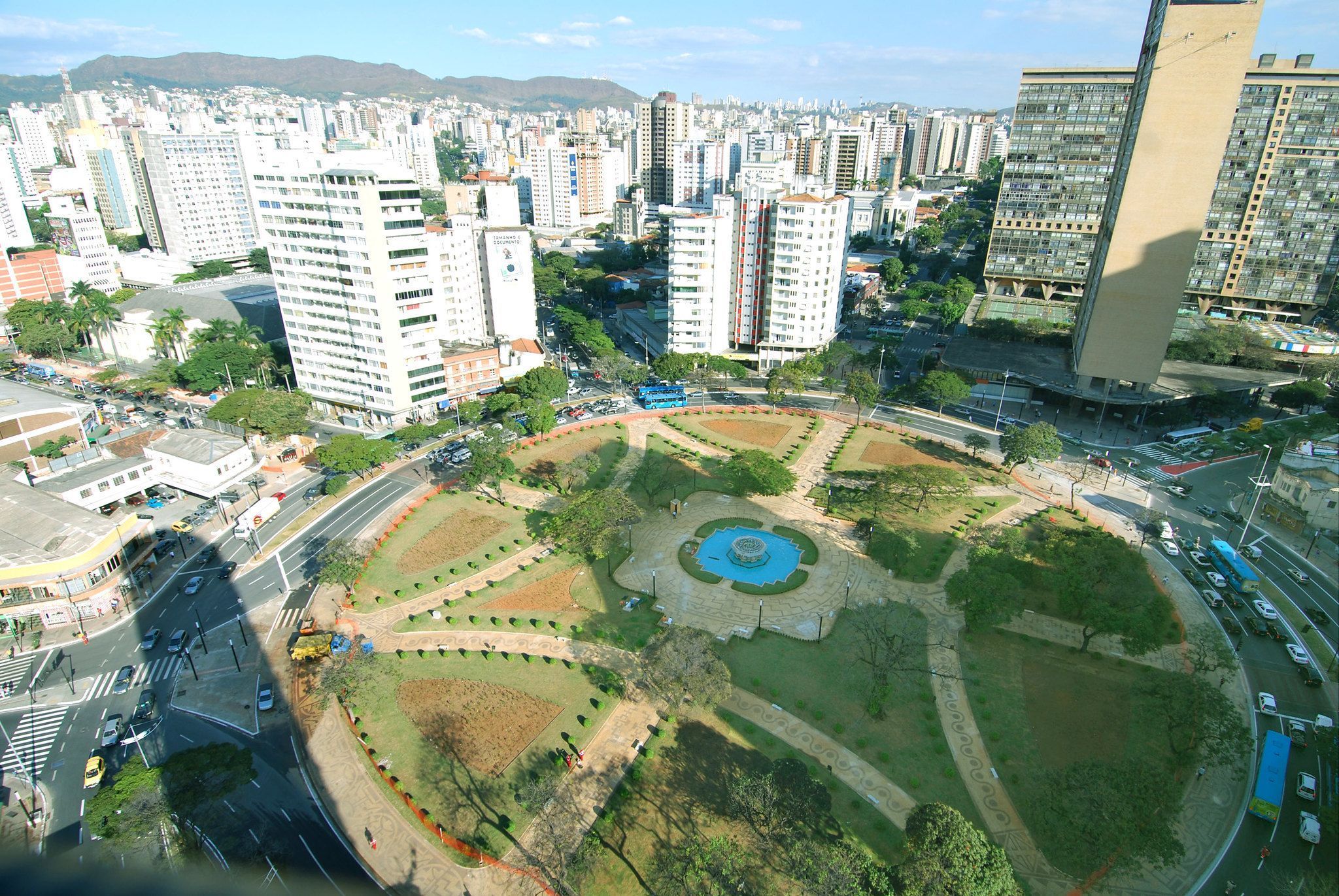 Imóveis 'grandes' lideram valorização do metro quadrado em BH; veja ranking de bairros