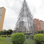 Praça Raul Soares ganha árvore de natal de 15 metrôs; veja quando será inauguração