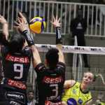 Praia Clube é dominado e perde para o Sesi Bauru pela Superliga Feminina