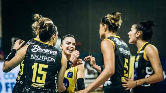 Praia Clube tem quatro vitórias em cinco jogos na Superliga