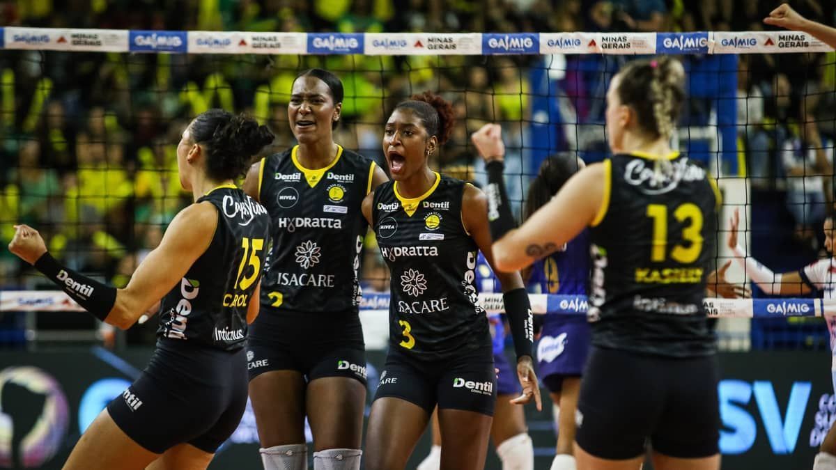 Praia vence Minas e é campeão do Sul-Americano de Vôlei Feminino