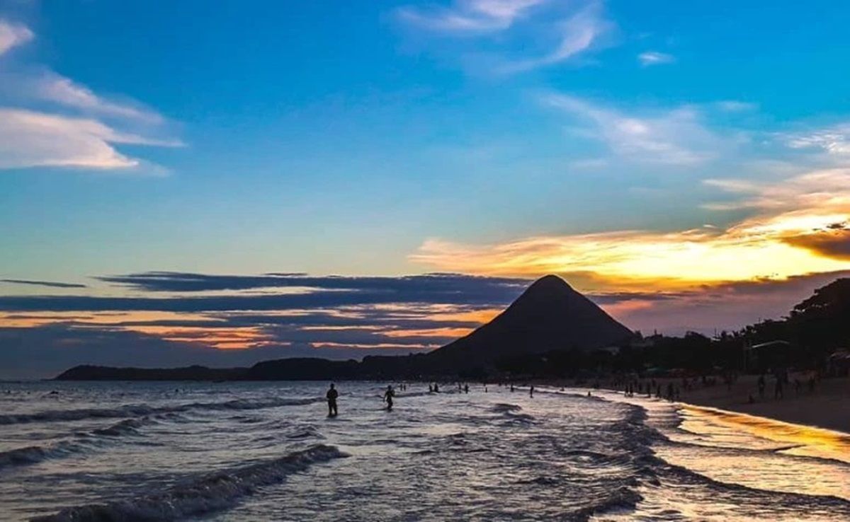 Turista mineiro de 63 anos morre afogado em praia do Espírito Santo durante feriado