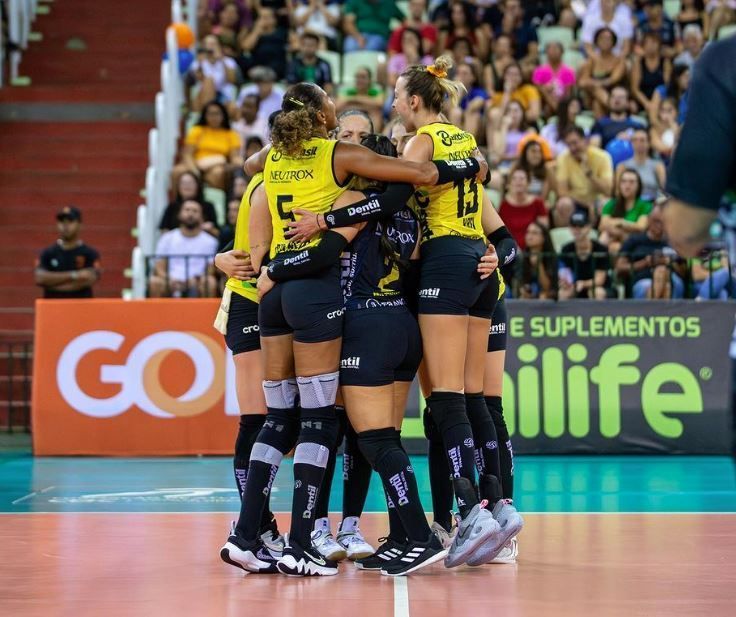 Praia Clube vence Flamengo e vai à final da Superliga pela sexta vez consecutiva