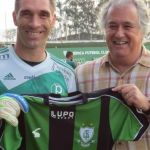 Cotado no América, Prass já recebeu homenagem por respeito ao clube