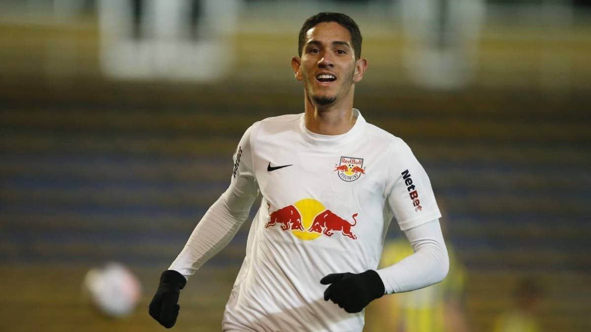 Vasco encaminha empréstimo de Praxedes, do Red Bull Bragantino