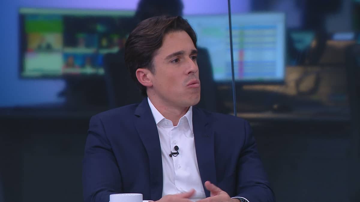 “Precisa baixar custo da dívida” para retomar grau de investimento, diz especialista à CNN