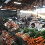 Preços da cenoura e do mamão caem nos principais mercados atacadistas