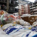 O que pode mudar na cesta básica, remédios e streaming com a reforma tributária?