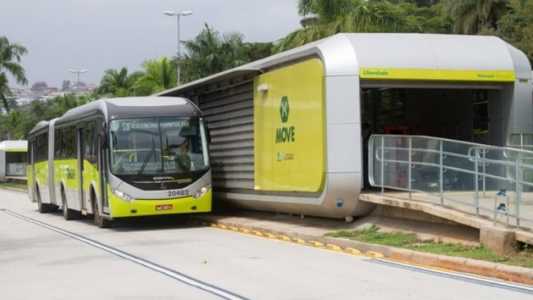 Preço da tarifa de ônibus cai para R$ 4,50 neste sábado (8)