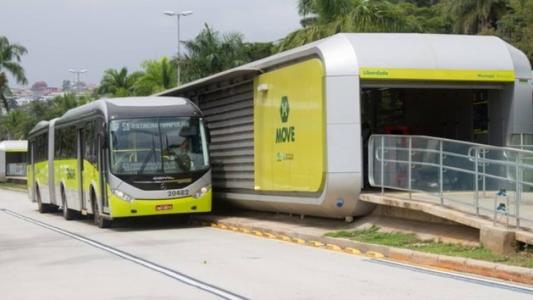 Preço da tarifa de ônibus cai para R$ 4,50 neste sábado (8)