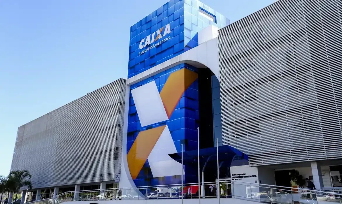 Pix da Caixa está fora do ar? Clientes relatam problemas em app, site e lotéricas