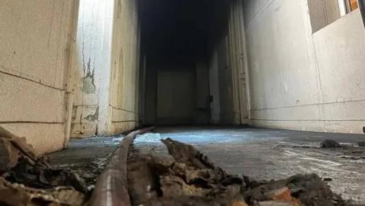 Prédio teve partes completamente destruídas pelo fogo