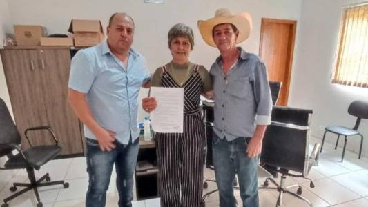 Prefeita Carmelinda apresentou carta de renúncia à Câmara Municipal de Carlinda