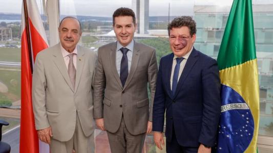 Prefeito de Belo Horizonte, Fuad Noman (PSD); Ministro das Cidades, Jader Barbalho (MDB); deputado federal, Reginaldo Lopes (PT)