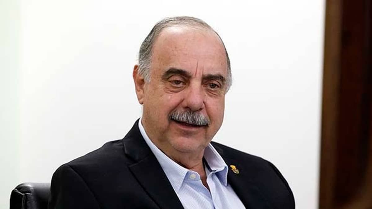 Depois de reunião tensa, presidente estadual do PSD defende permanência e candidatura de Fuad à PBH