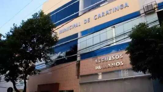 Prefeito e ex-secretária estão sendo processados