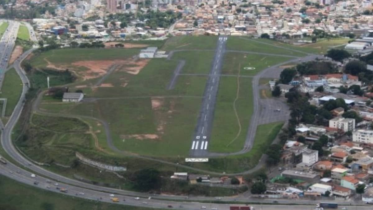 Aeroporto Carlos Prates: prefeito diz que havia um plano de invasão de cerca de 300 pessoas no local 