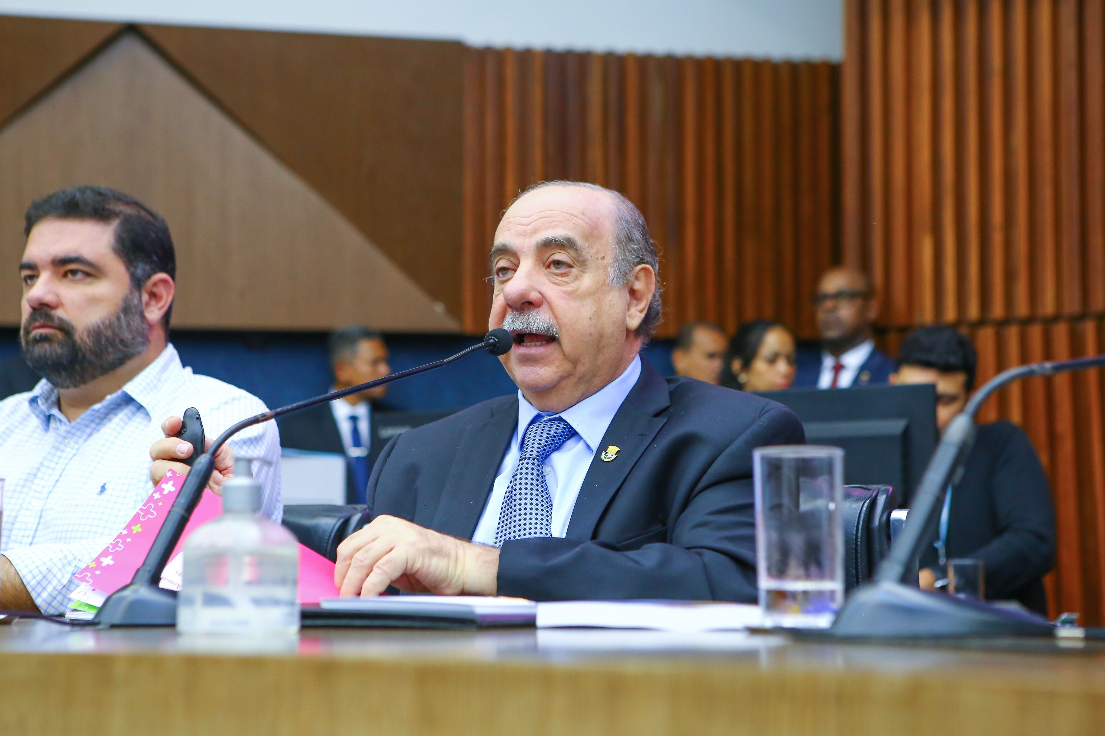 Fuad Noman vai prestar contas à Câmara Municipal nesta quarta (27)