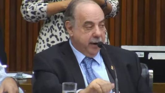Prefeito Fuad Noman criticou contrato firmado com empresas de ônibus em 2008: 'ruim e ultrapassado'