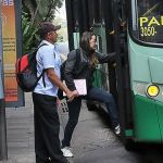 Após aprovação final na Câmara, prefeito de BH recebe projeto de subsídio para ônibus