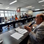 Prefeitos criticam perdas de receita com novo ICMS da Educação em reunião com TCE