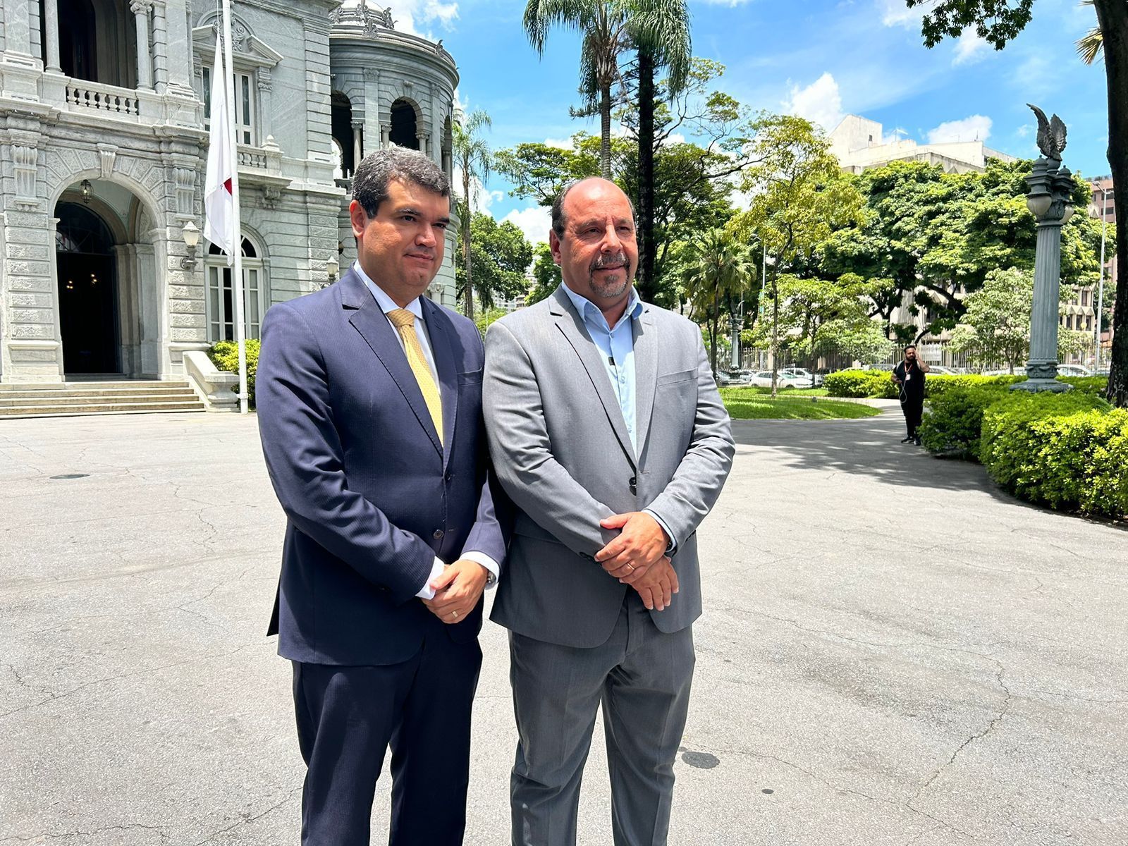 Prefeito de Montes Claros diz estar 'consternado' com a morte de Humberto Souto: 'grande líder'