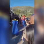 Prefeitura de Teresópolis exige afastamento de dançarinos que trocaram socos vestidos de super-heróis