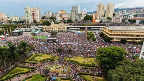 Prefeitura quer mais turistas entre os foliões que aproveitam os blocos de rua