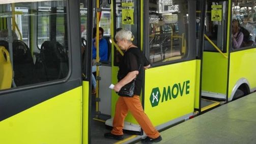 Prefeitura regulamenta auxílio transporte para mulheres em situação de violência