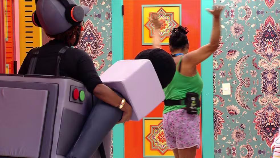 BBB 25: Thamiris escolhe Delma como 'a mais antipática da casa'
