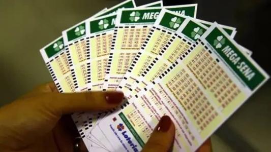 Prêmio principal da Mega-Sena está acumulado e pode pagar R$ 63 milhões