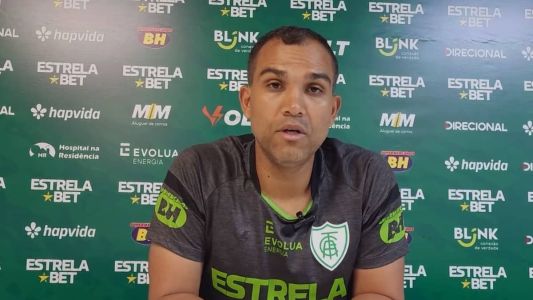 Preparador físico do América, Lucas Itaberaba, em vídeo divulgado pelo clube