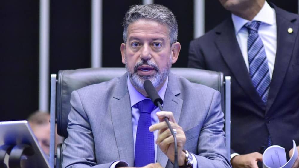 Câmara aprova projeto que prevê taxação de offshores e fundos exclusivos de investimento